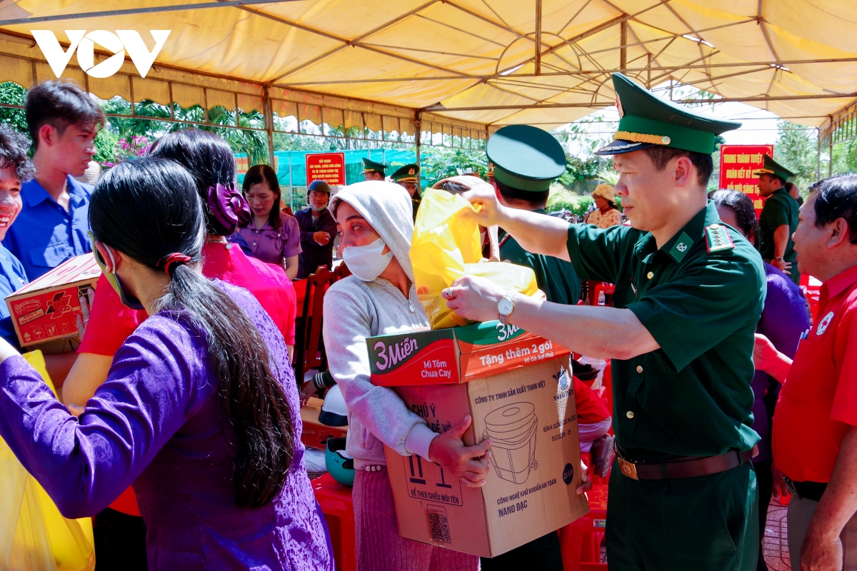 nhiều hoạt động chăm lo đồng bào khmer mừng tết cổ truyền chôl chnăm thmây hình ảnh 11 nhieu hoat dong cham lo dong bao khmer mung tet co truyen chol chnam thmay hinh anh 11