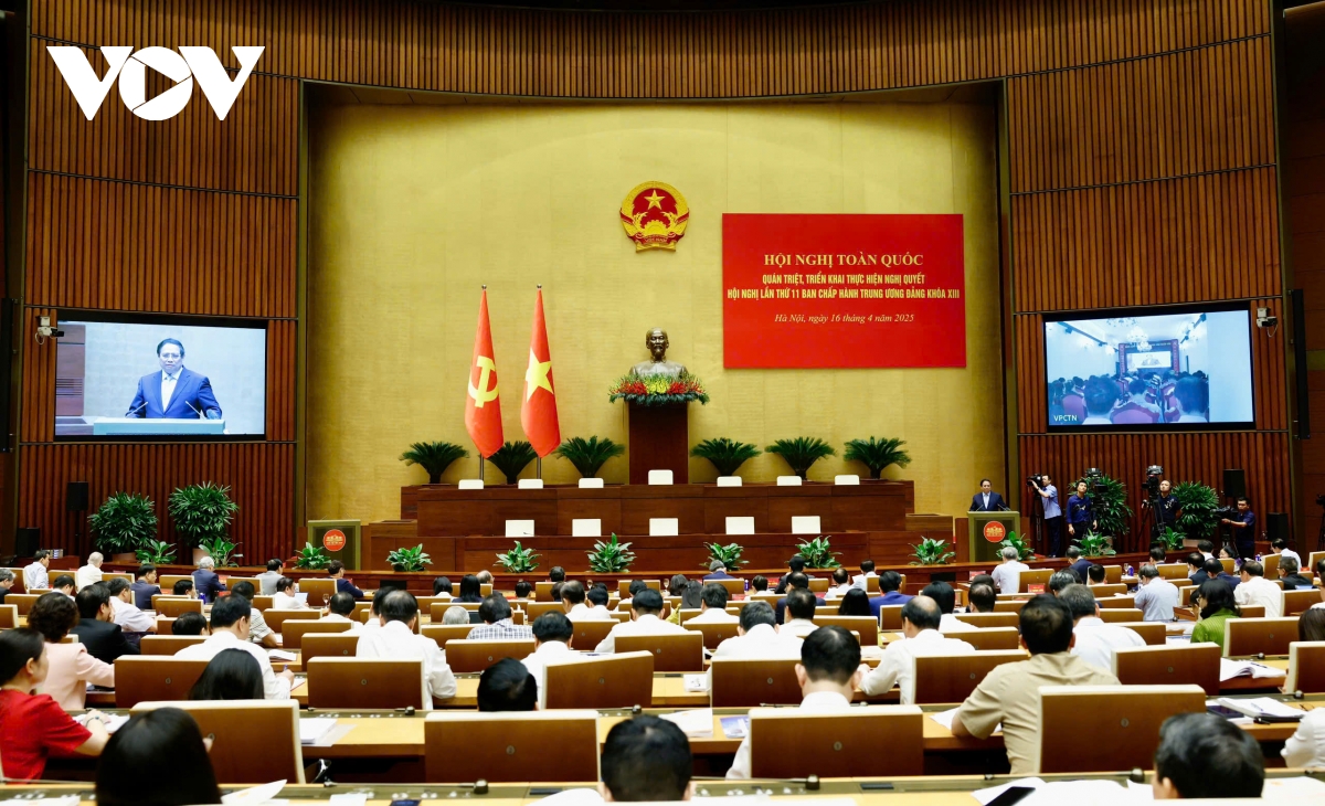 lãnh đạo Đảng, nhà nước trực tiếp phổ biến nghị quyết tạo niềm tin cho nhân dân hình ảnh 1 lanh dao Dang, nha nuoc truc tiep pho bien nghi quyet tao niem tin cho nhan dan hinh anh 1
