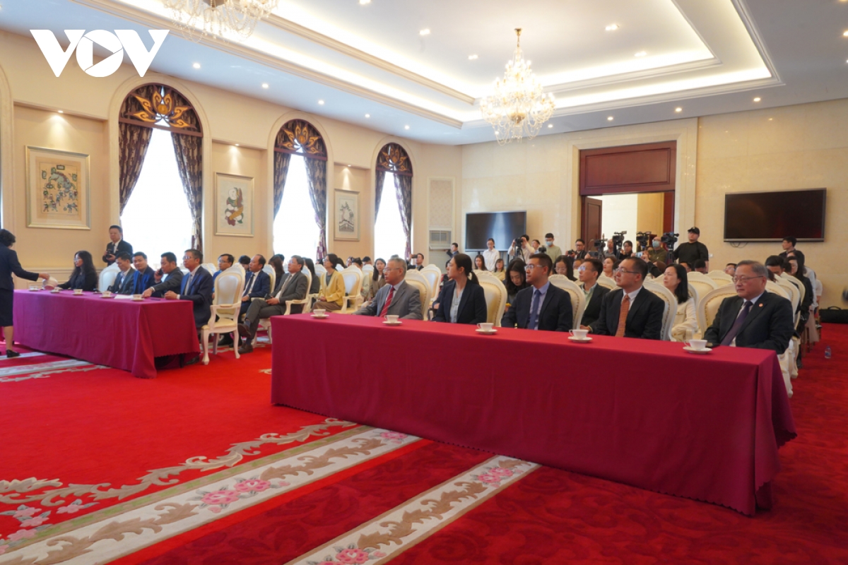 hoạt động gặp gỡ báo chí việt nam - trung quốc năm 2025 hình ảnh 2 hoat dong gap go bao chi viet nam - trung quoc nam 2025 hinh anh 2