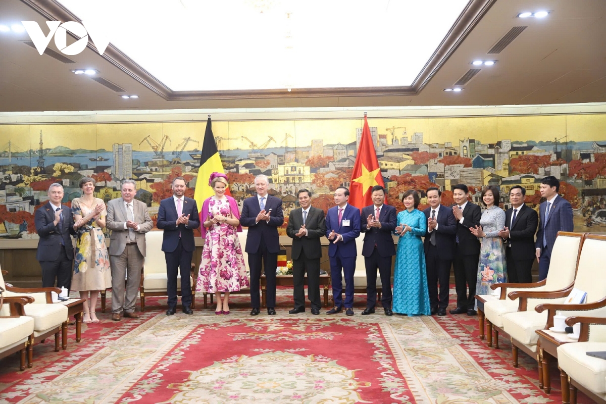 Nhà Vua và Hoàng hậu Bỉ thăm thành phố Hải Phòng