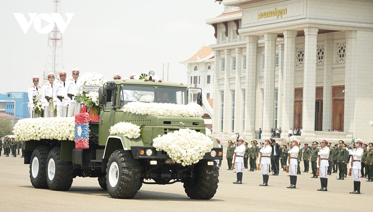 toàn cảnh lễ truy điệu nguyên chủ tịch nước lào khamtay siphandone tại vientiane hình ảnh 2 toan canh le truy dieu nguyen chu tich nuoc lao khamtay siphandone tai vientiane hinh anh 2