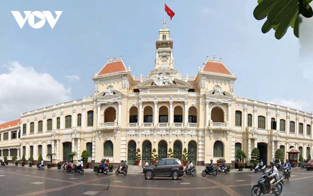 Phân công công tác Chủ tịch và các Phó Chủ tịch UBND TP.HCM