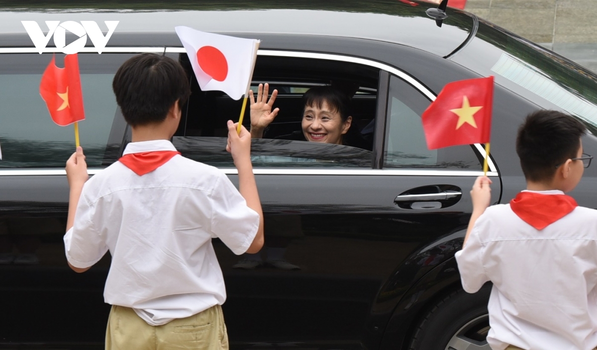 Ảnh thủ tướng phạm minh chính chủ trì lễ đón thủ tướng nhật bản ishiba shigeru hình ảnh 2 Anh thu tuong pham minh chinh chu tri le don thu tuong nhat ban ishiba shigeru hinh anh 2
