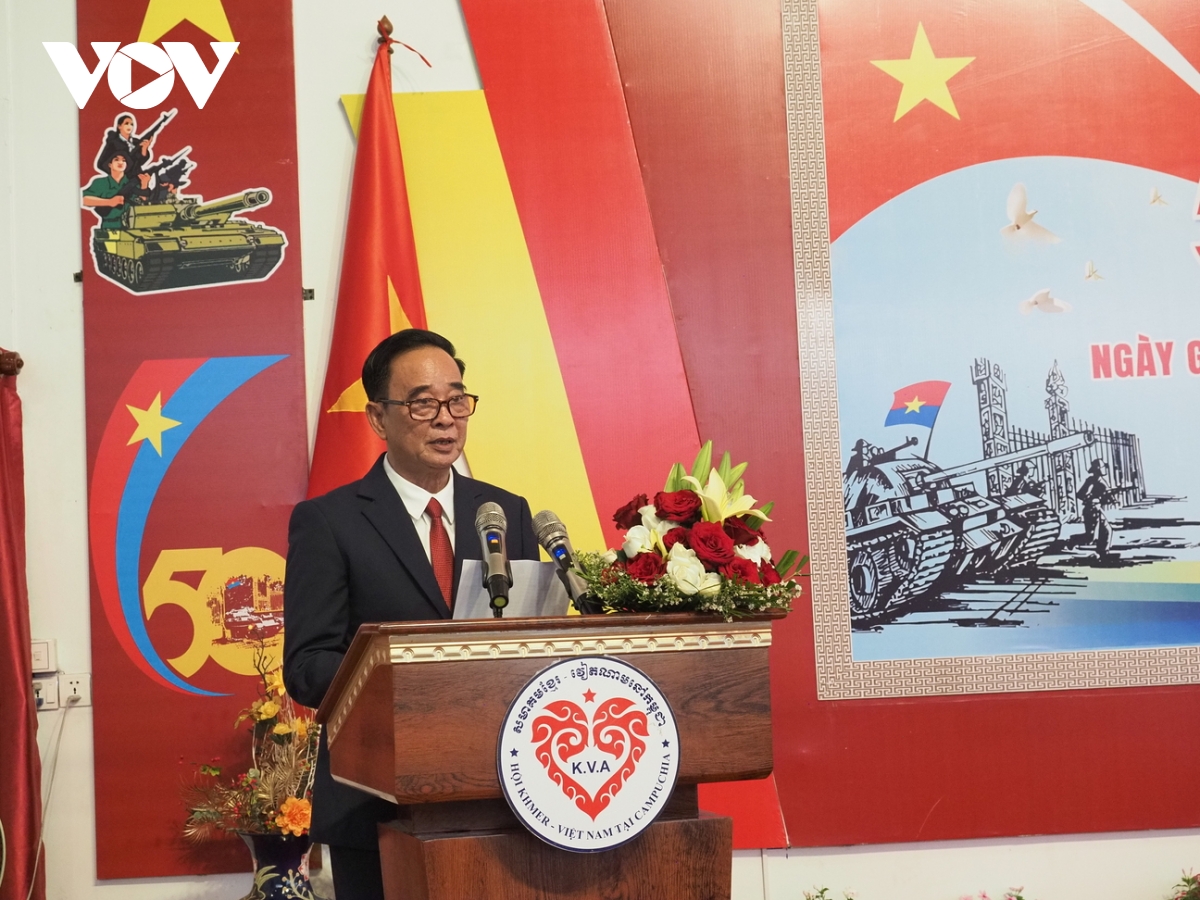 bà con việt kiều tại campuchia hòa chung kỷ niệm 50 năm thống nhất đất nước hình ảnh 5 ba con viet kieu tai campuchia hoa chung ky niem 50 nam thong nhat dat nuoc hinh anh 5