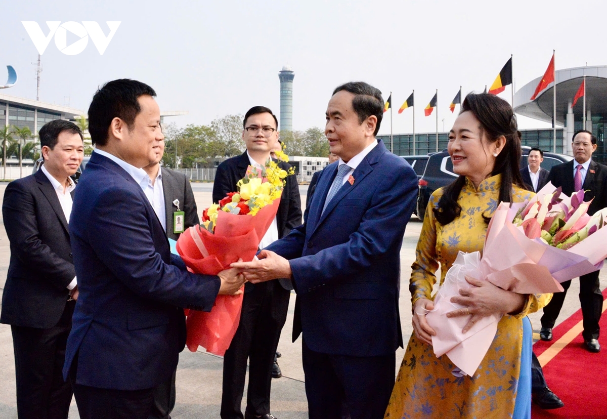 chủ tịch quốc hội lên đường tham dự ipu-150, thăm chính thức uzbekistan và armenia hình ảnh 1 chu tich quoc hoi len duong tham du ipu-150, tham chinh thuc uzbekistan va armenia hinh anh 1