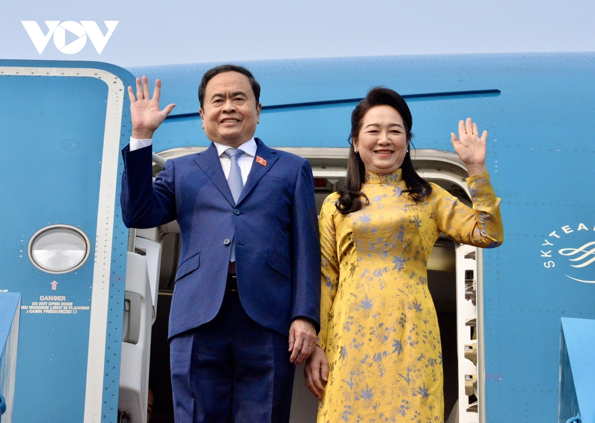 chủ tịch quốc hội lên đường tham dự ipu-150, thăm chính thức uzbekistan và armenia hình ảnh 2 chu tich quoc hoi len duong tham du ipu-150, tham chinh thuc uzbekistan va armenia hinh anh 2