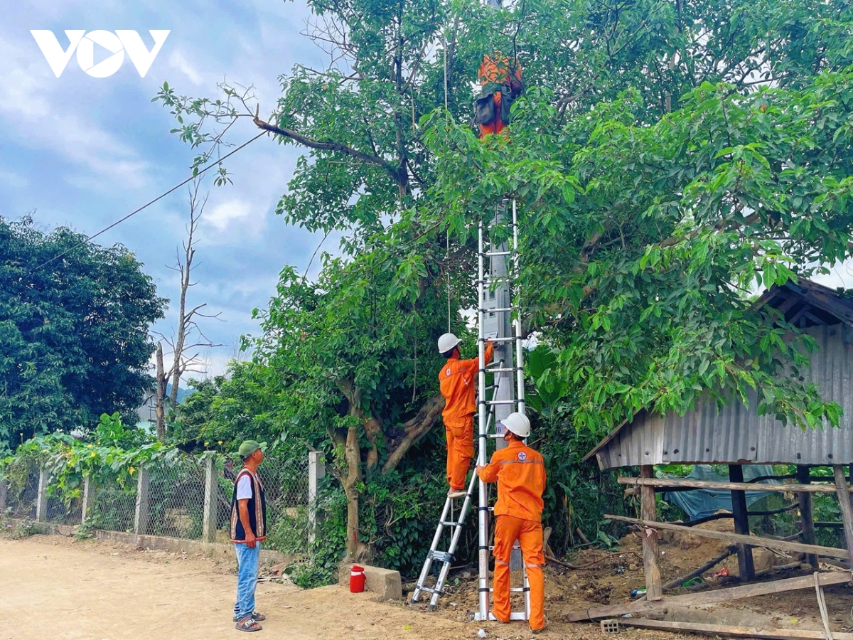 làng canh tiến bình Định đã có điện lưới quốc gia hình ảnh 2 lang canh tien binh Dinh da co dien luoi quoc gia hinh anh 2