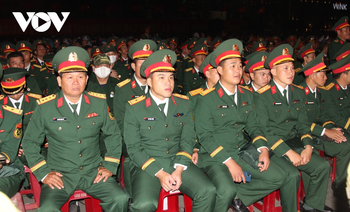 Ong phan Dinh trac du le ky niem 50 nam ngay giai phong tinh phu yen hinh anh 2