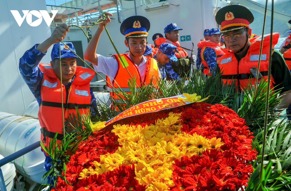 Tưởng niệm các Anh hùng liệt sĩ Bến tàu không số Vũng Rô