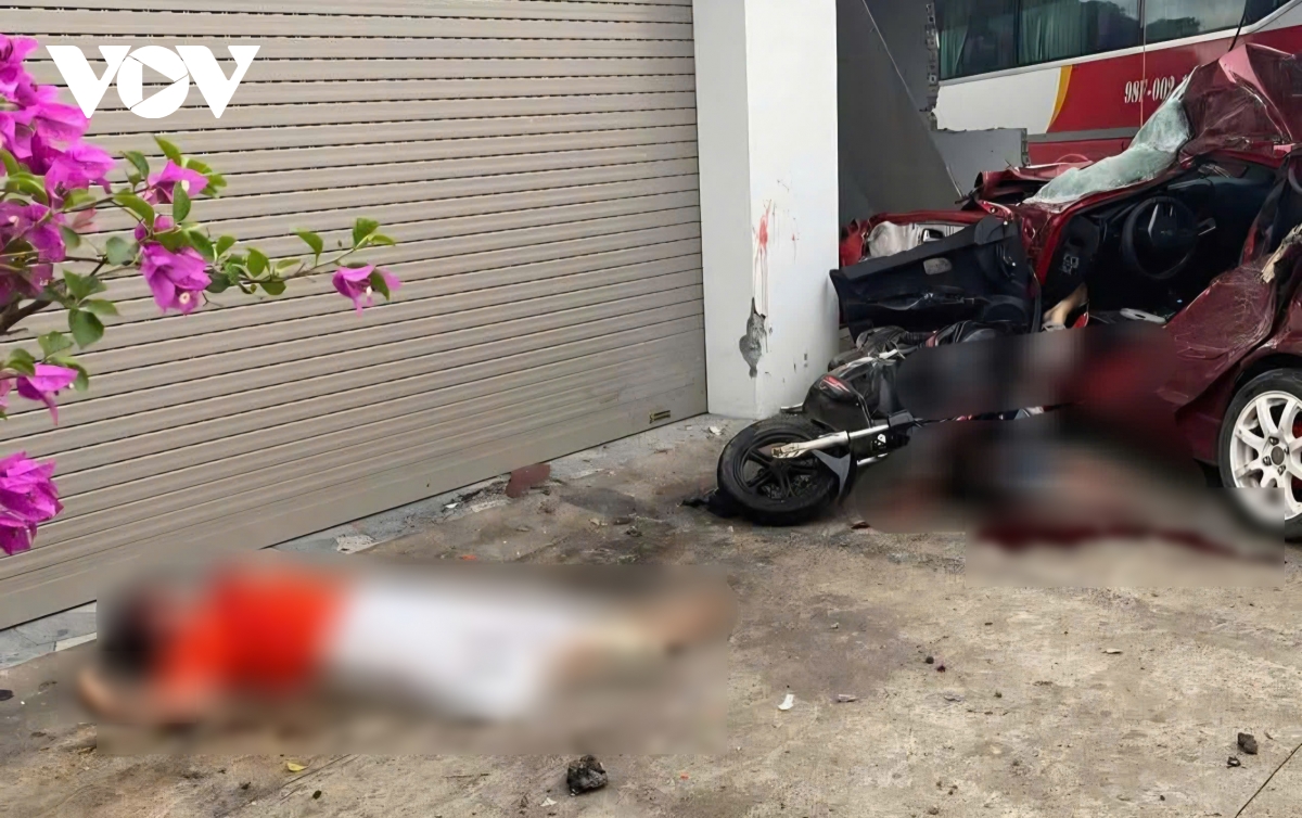 xe khách mất lái đâm vào nhà dân ở bắc giang, 1 người tử vong tại chỗ hình ảnh 1 xe khach mat lai dam vao nha dan o bac giang, 1 nguoi tu vong tai cho hinh anh 1