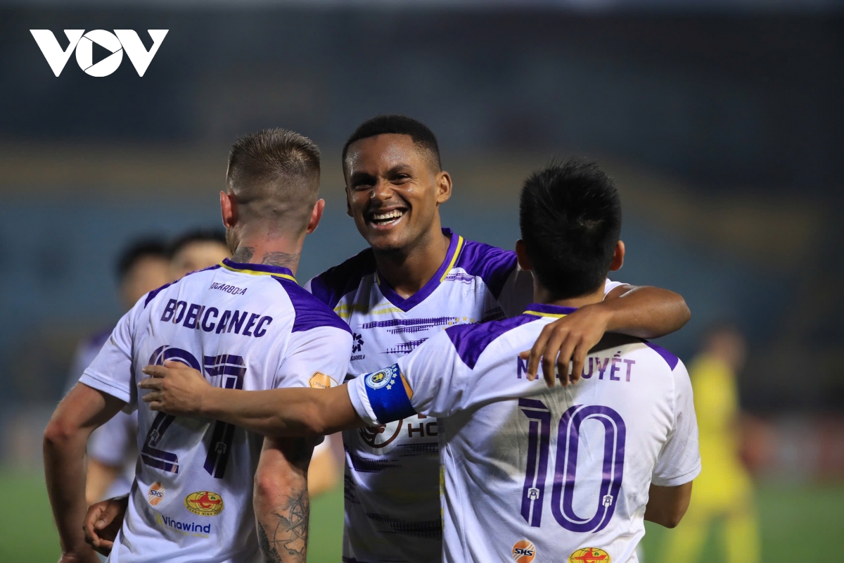 Đội hình tiêu biểu vòng 17 V-League 2024/2025: Điểm nhấn HAGL và Hà Nội FC