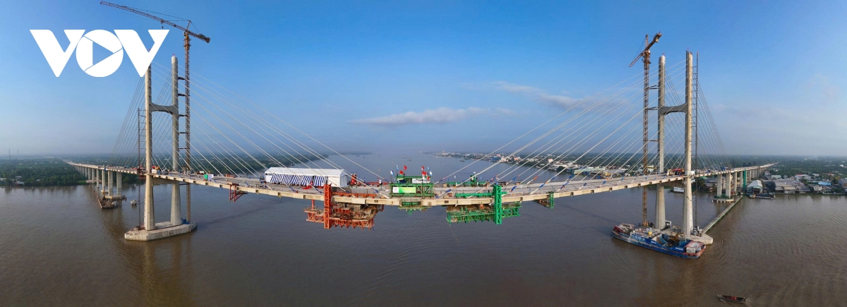 Cầu Rạch Miễu 2 “chạy đua” hoàn thành trước thời gian chỉ đạo của Thủ tướng Chính phủ