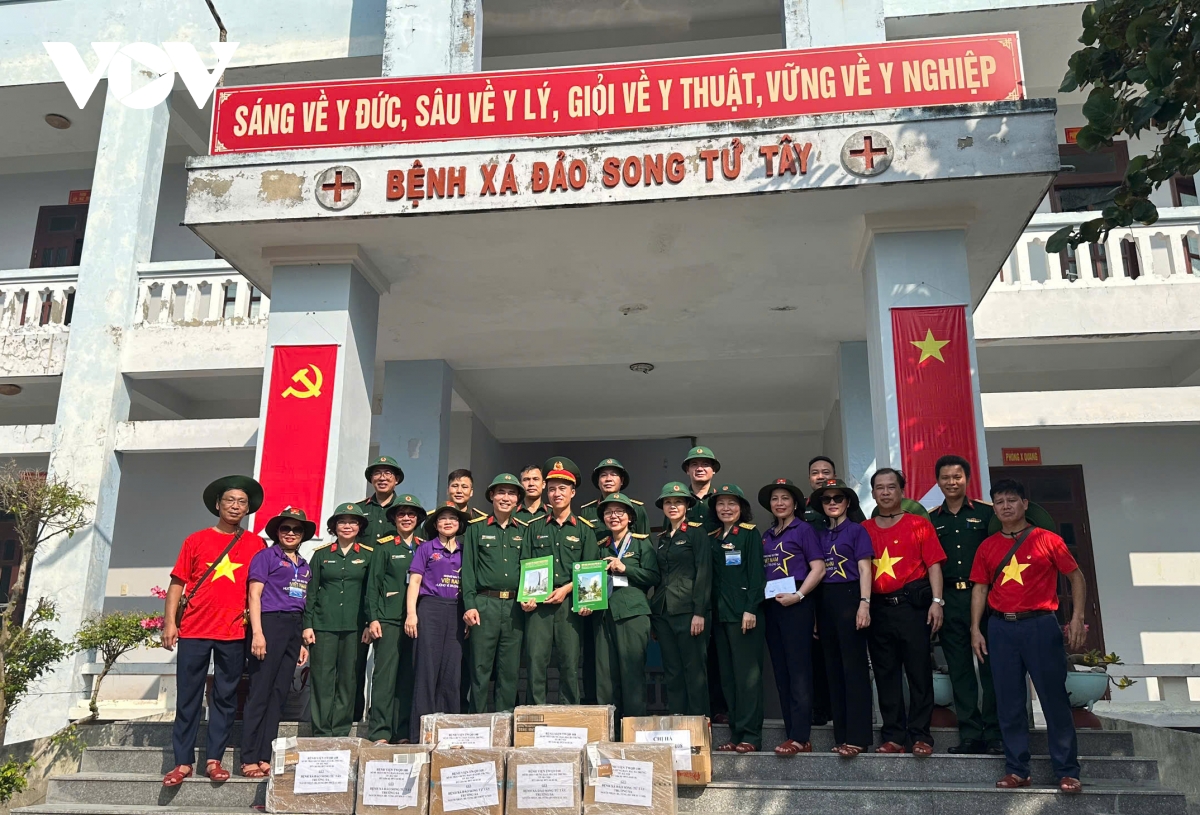 Doan cong tac so 9 ket thuc chuyen tham truong sa va nha gian dk1 hinh anh 5