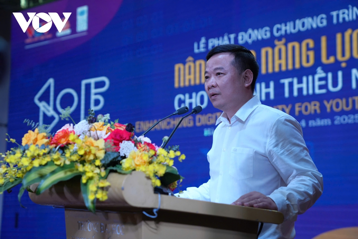 cần chuyển hướng gieo mầm tư duy số cho thanh thiếu niên ngay trên ghế nhà trường hình ảnh 4 can chuyen huong gieo mam tu duy so cho thanh thieu nien ngay tren ghe nha truong hinh anh 4