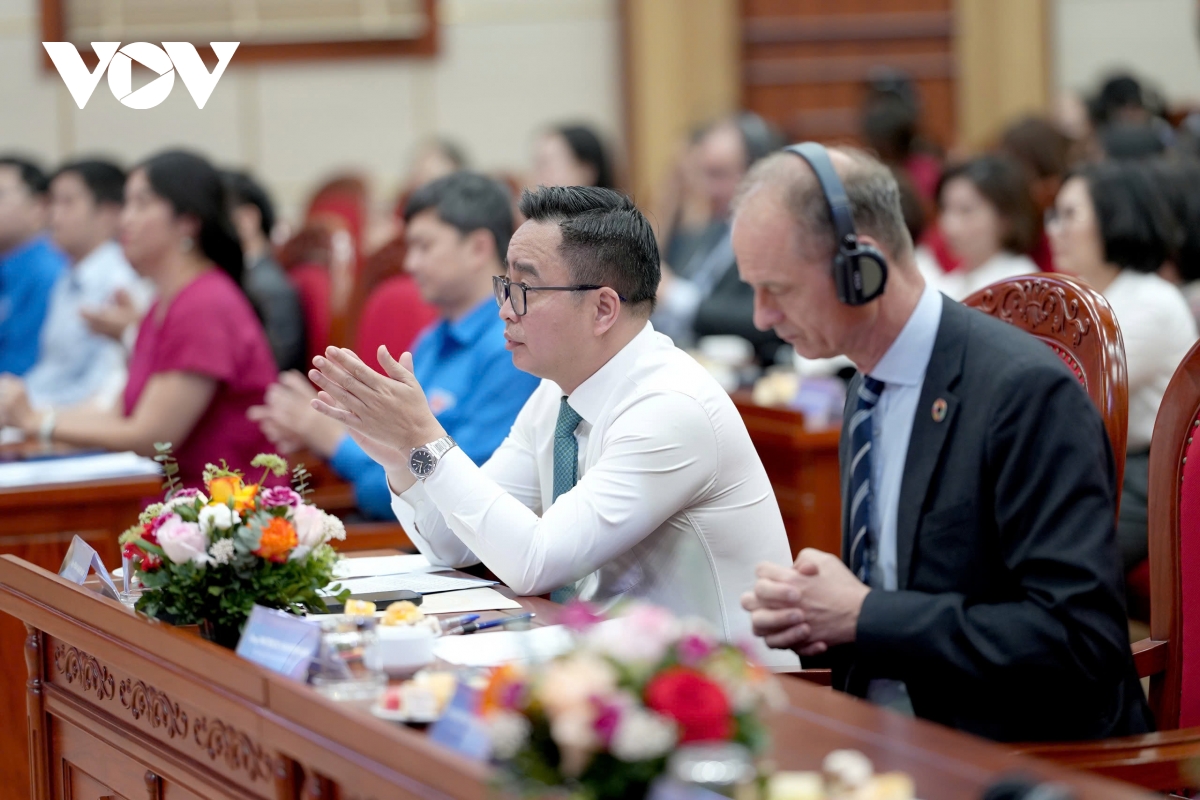 cần chuyển hướng gieo mầm tư duy số cho thanh thiếu niên ngay trên ghế nhà trường hình ảnh 2 can chuyen huong gieo mam tu duy so cho thanh thieu nien ngay tren ghe nha truong hinh anh 2