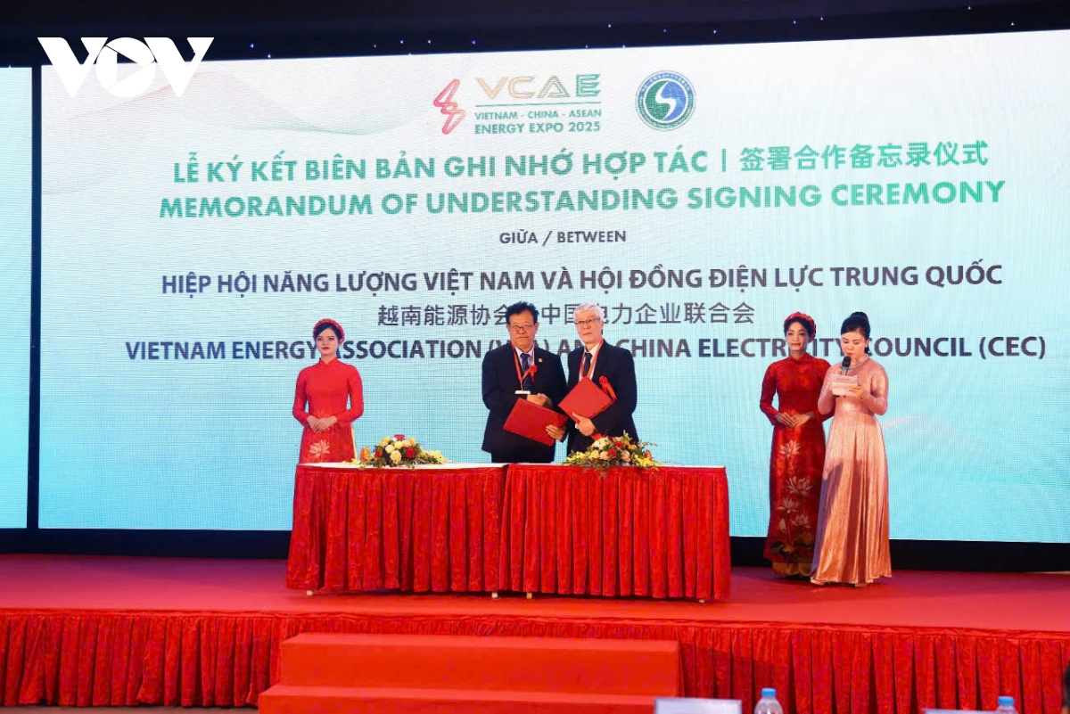 khai mạc triển lãm quốc tế năng lượng việt nam - trung quốc - asean 2025 hình ảnh 2 khai mac trien lam quoc te nang luong viet nam - trung quoc - asean 2025 hinh anh 2