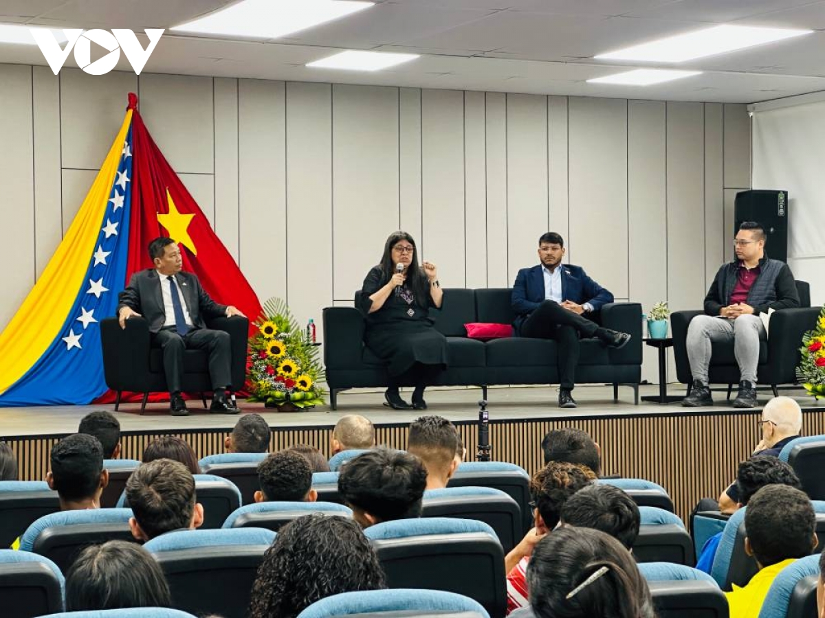 lễ kỷ niệm 50 năm ngày giải phóng miền nam được tổ chức trọng thể ở venezuela hình ảnh 3 le ky niem 50 nam ngay giai phong mien nam duoc to chuc trong the o venezuela hinh anh 3