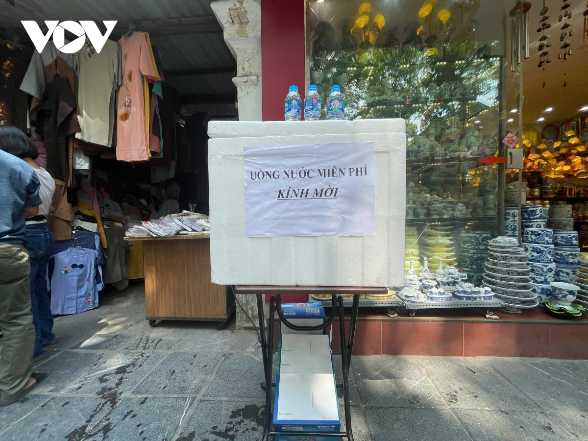 chùa quán sứ rực rỡ trước giờ cung nghinh xá lợi phật hình ảnh 11 chua quan su ruc ro truoc gio cung nghinh xa loi phat hinh anh 11