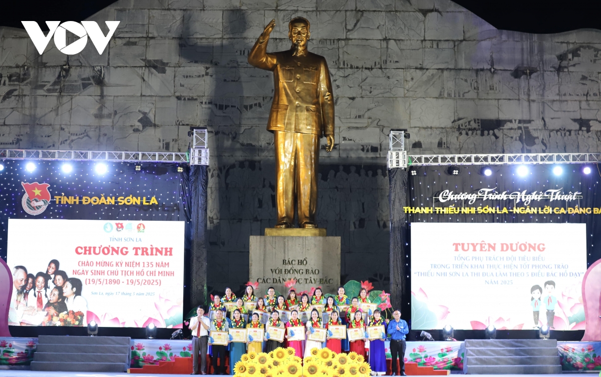 sơn la tuyên dương 135 thanh thiếu nhi tiêu biểu làm theo lời bác hình ảnh 2 son la tuyen duong 135 thanh thieu nhi tieu bieu lam theo loi bac hinh anh 2
