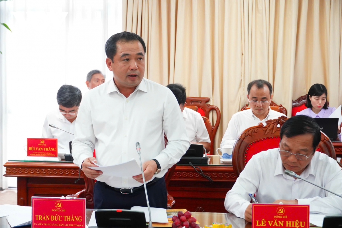 thường trực ban bí thư trần cẩm tú làm việc tại tỉnh uỷ hải dương hình ảnh 2 thuong truc ban bi thu tran cam tu lam viec tai tinh uy hai duong hinh anh 2