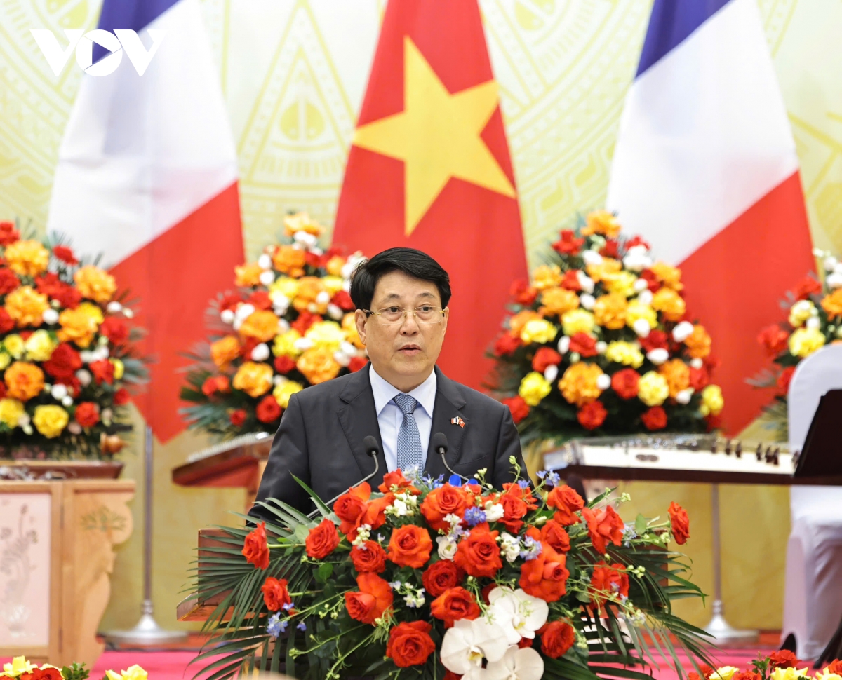 chủ tịch nước lương cường chủ trì chiêu đãi cấp nhà nước tổng thống pháp hình ảnh 1 chu tich nuoc luong cuong chu tri chieu dai cap nha nuoc tong thong phap hinh anh 1