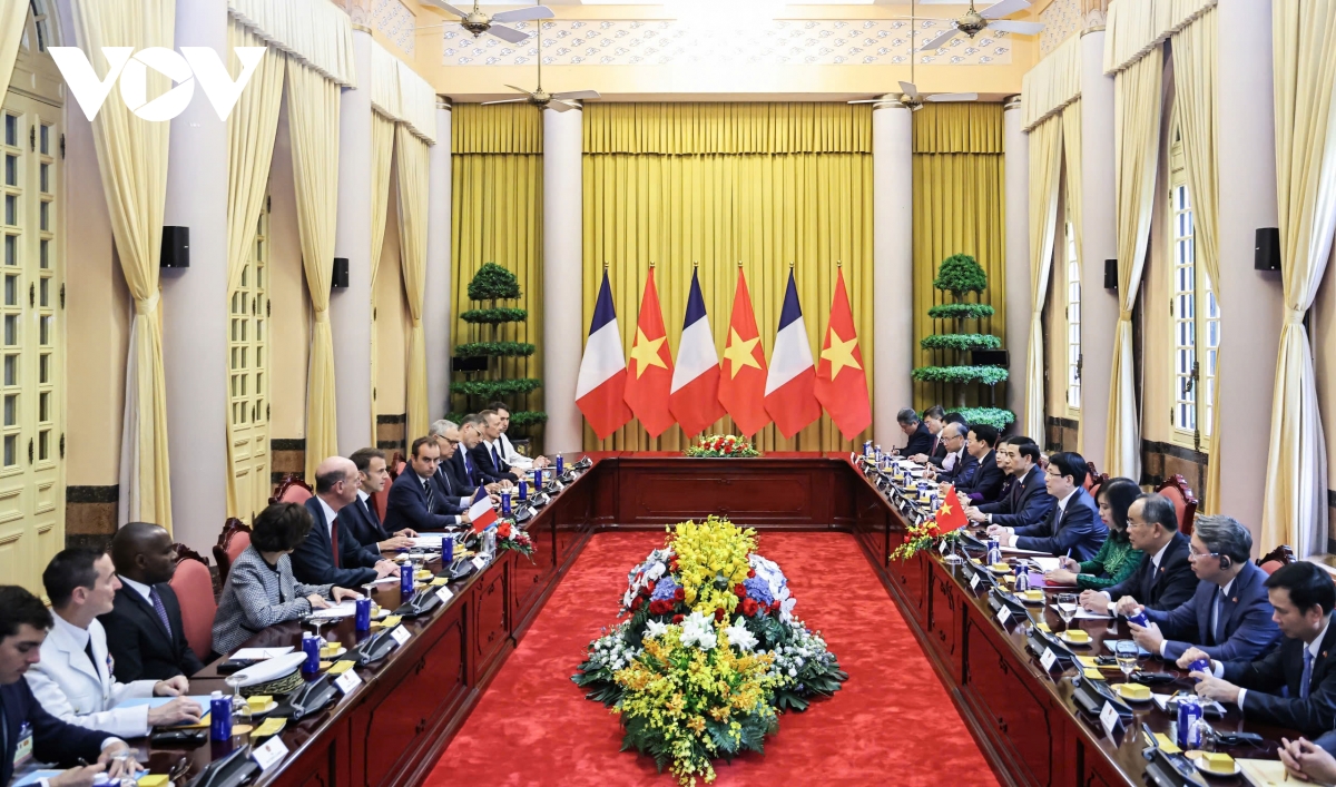 chủ tịch nước lương cường hội đàm với tổng thống pháp emmanuel macron hình ảnh 4 chu tich nuoc luong cuong hoi dam voi tong thong phap emmanuel macron hinh anh 4