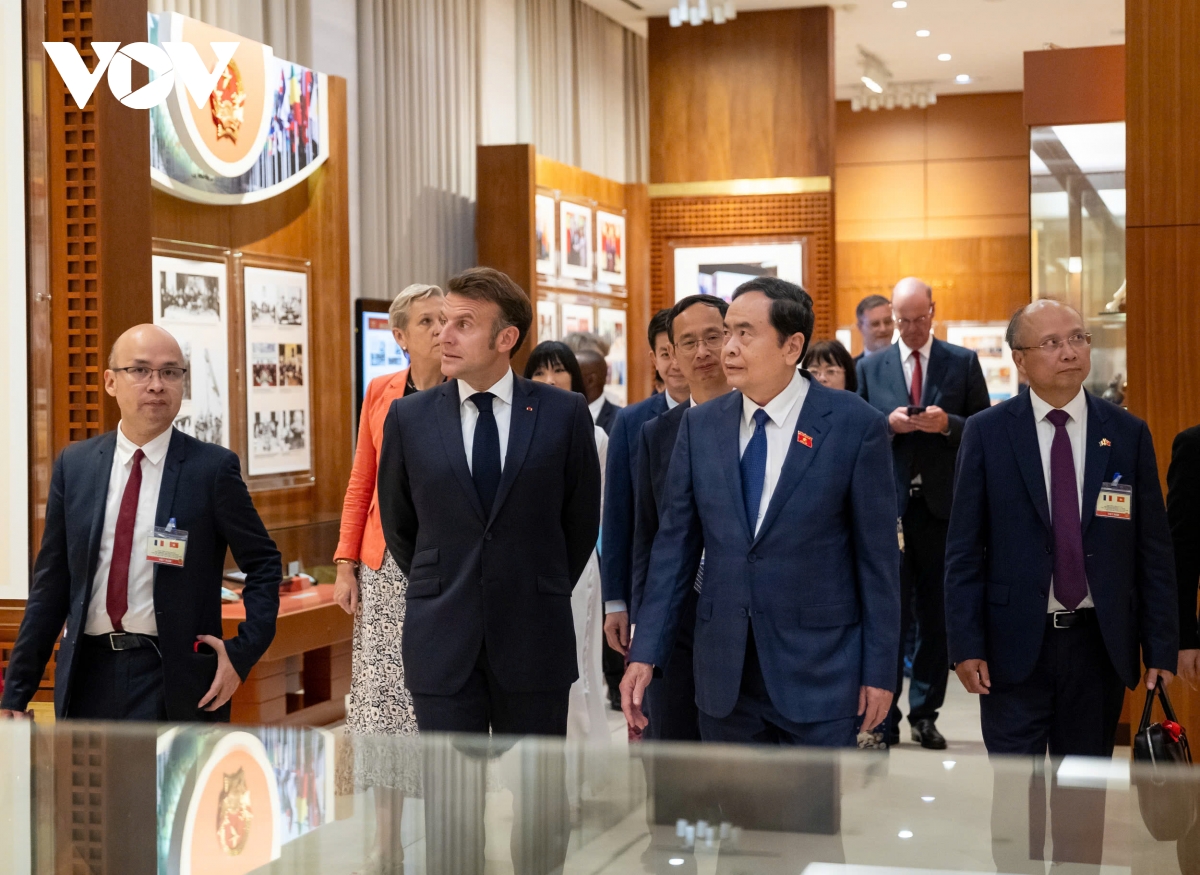 chu tich quoc hoi tran thanh man hoi kien tong thong cong hoa phap emmanuel macron hinh anh 6