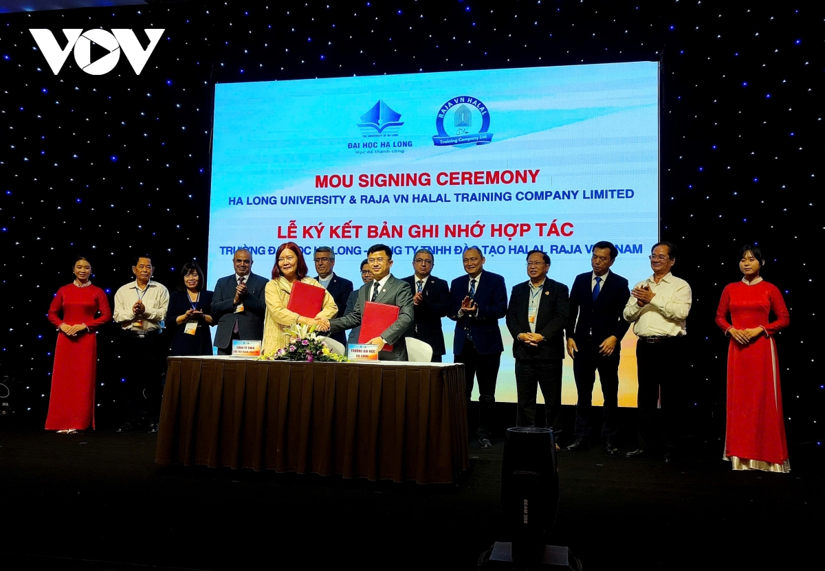 quảng ninh hướng tới trở thành điểm đến thân thiện với du khách hồi giáo hình ảnh 1 quang ninh huong toi tro thanh diem den than thien voi du khach hoi giao hinh anh 1