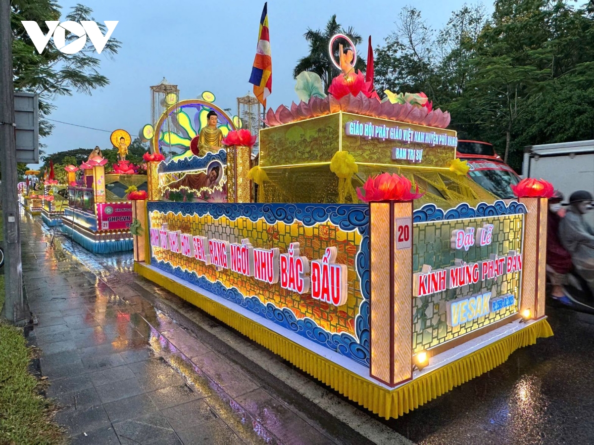 nhiều hoạt động ý nghĩa trong Đại lễ phật đản tại huế hình ảnh 6 nhieu hoat dong y nghia trong Dai le phat dan tai hue hinh anh 6
