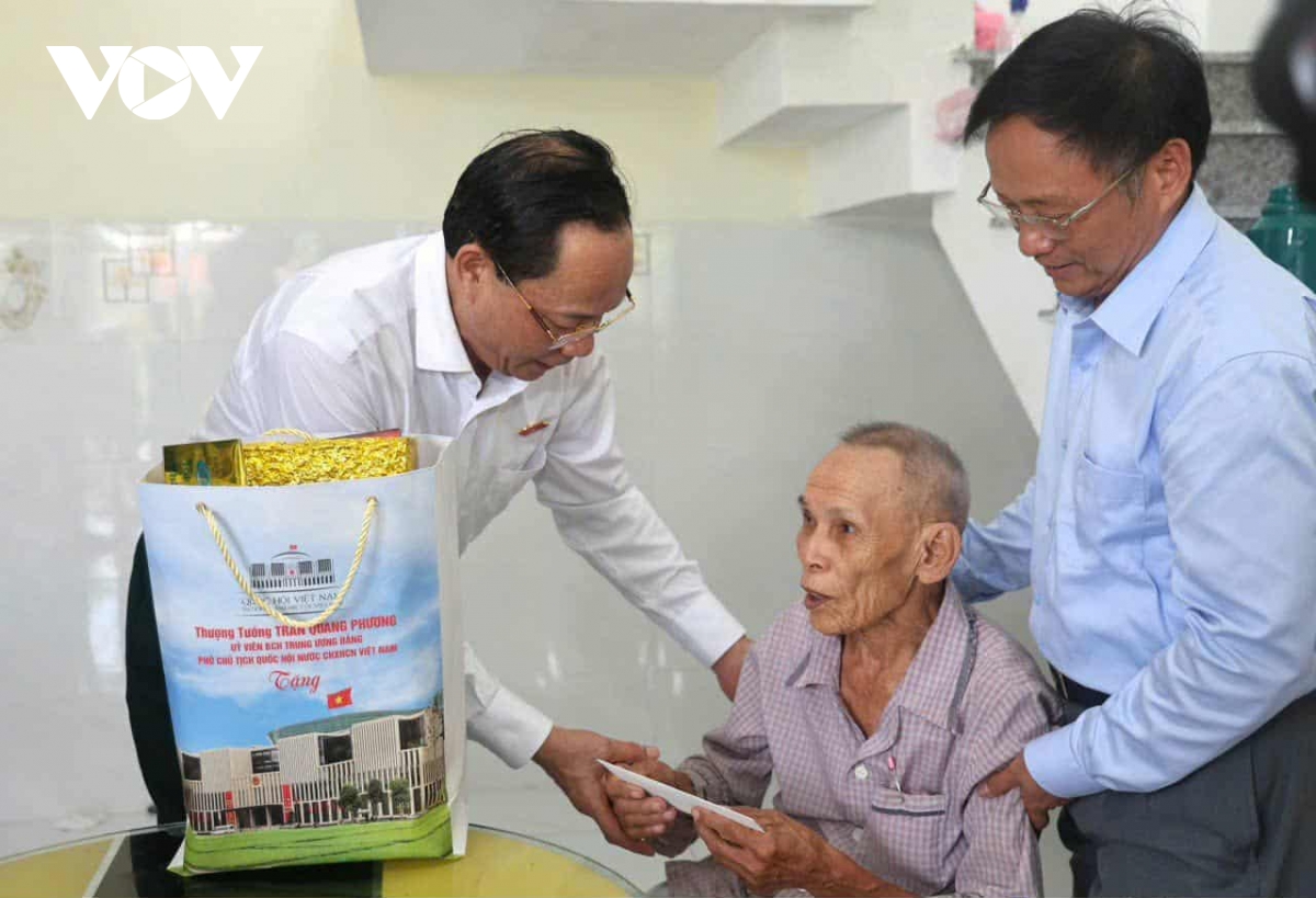 quang ngai to chuc le ky niem 60 nam ngay chien thang ba gia hinh anh 4