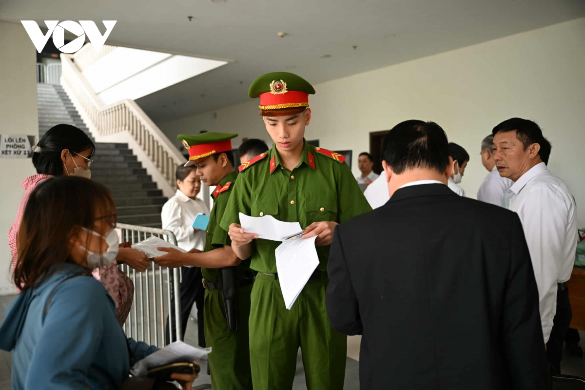 cựu thứ trưởng nguyễn linh ngọc hầu toà liên quan vụ khai thác đất hiếm hình ảnh 9 cuu thu truong nguyen linh ngoc hau toa lien quan vu khai thac dat hiem hinh anh 9