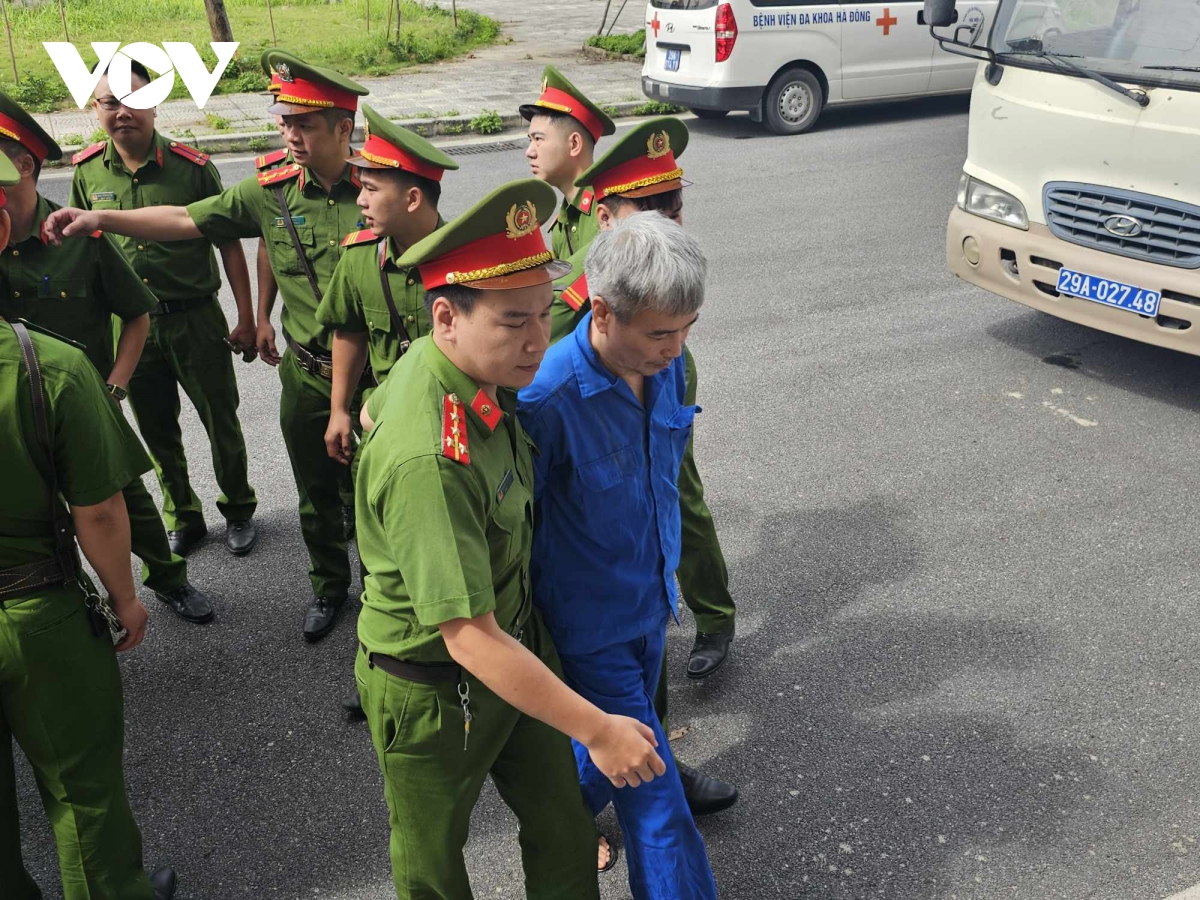 cựu thứ trưởng nguyễn linh ngọc hầu toà liên quan vụ khai thác đất hiếm hình ảnh 5 cuu thu truong nguyen linh ngoc hau toa lien quan vu khai thac dat hiem hinh anh 5
