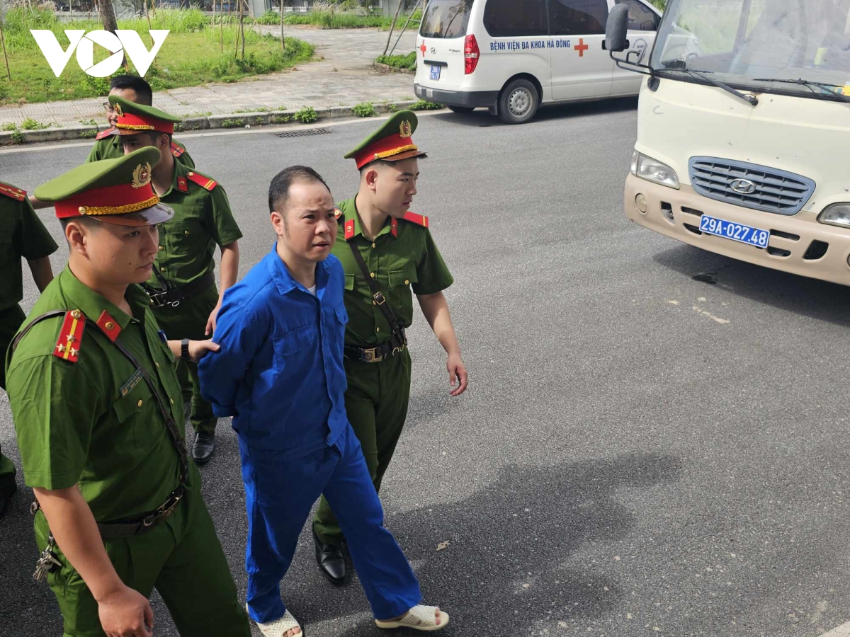 cựu thứ trưởng nguyễn linh ngọc hầu toà liên quan vụ khai thác đất hiếm hình ảnh 7 cuu thu truong nguyen linh ngoc hau toa lien quan vu khai thac dat hiem hinh anh 7