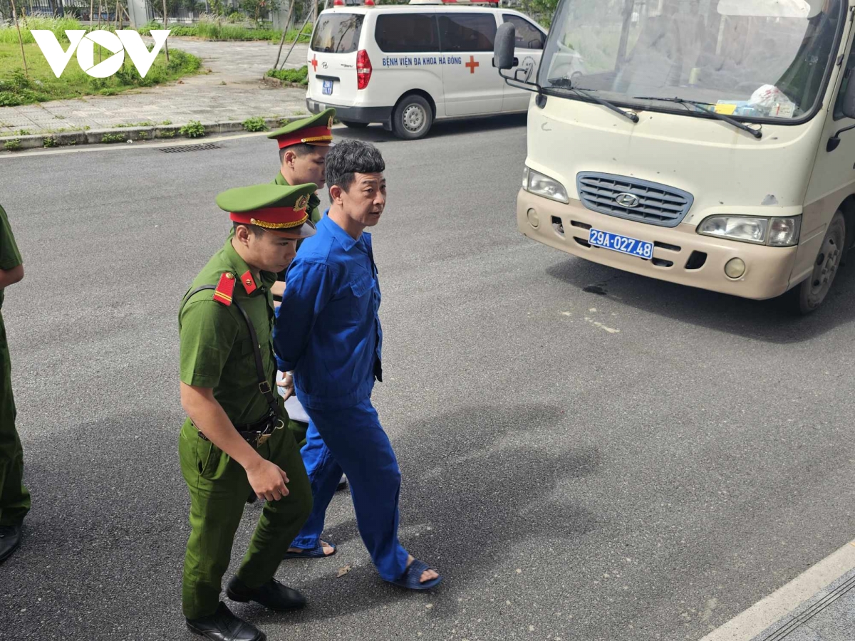 cựu thứ trưởng nguyễn linh ngọc hầu toà liên quan vụ khai thác đất hiếm hình ảnh 6 cuu thu truong nguyen linh ngoc hau toa lien quan vu khai thac dat hiem hinh anh 6