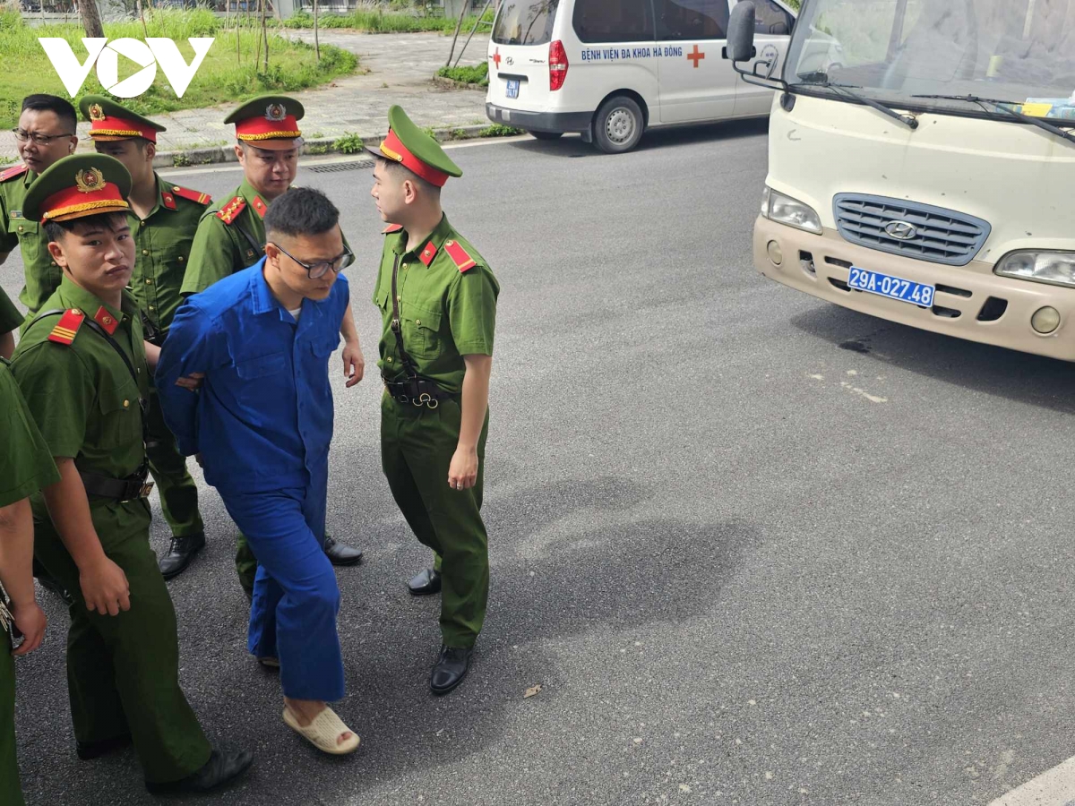 cựu thứ trưởng nguyễn linh ngọc hầu toà liên quan vụ khai thác đất hiếm hình ảnh 13 cuu thu truong nguyen linh ngoc hau toa lien quan vu khai thac dat hiem hinh anh 13