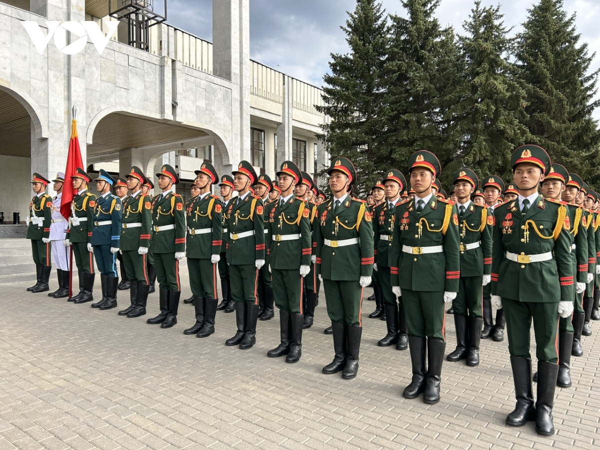 Đoàn Việt Nam tham gia buổi Tổng duyệt Lễ duyệt binh trên Quảng trường Đỏ