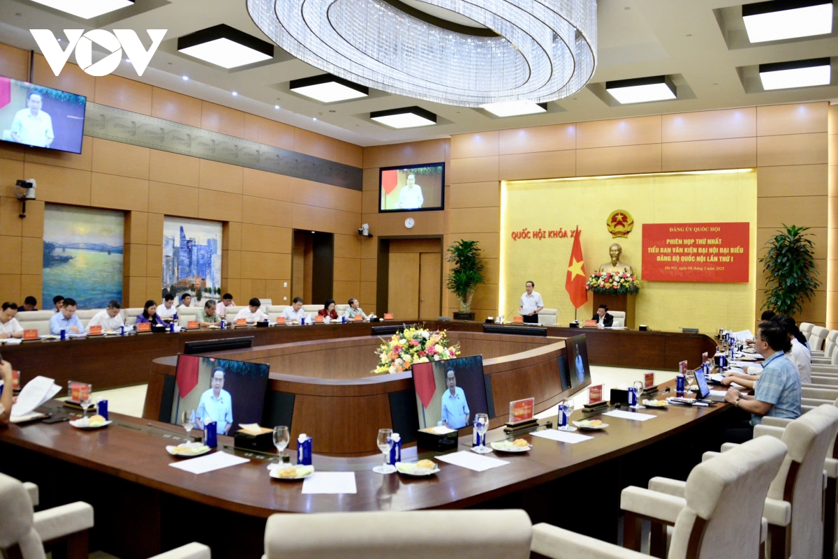 chủ tịch quốc hội chủ trì phiên họp tiểu ban văn kiện của Đảng bộ quốc hội hình ảnh 3 chu tich quoc hoi chu tri phien hop tieu ban van kien cua Dang bo quoc hoi hinh anh 3