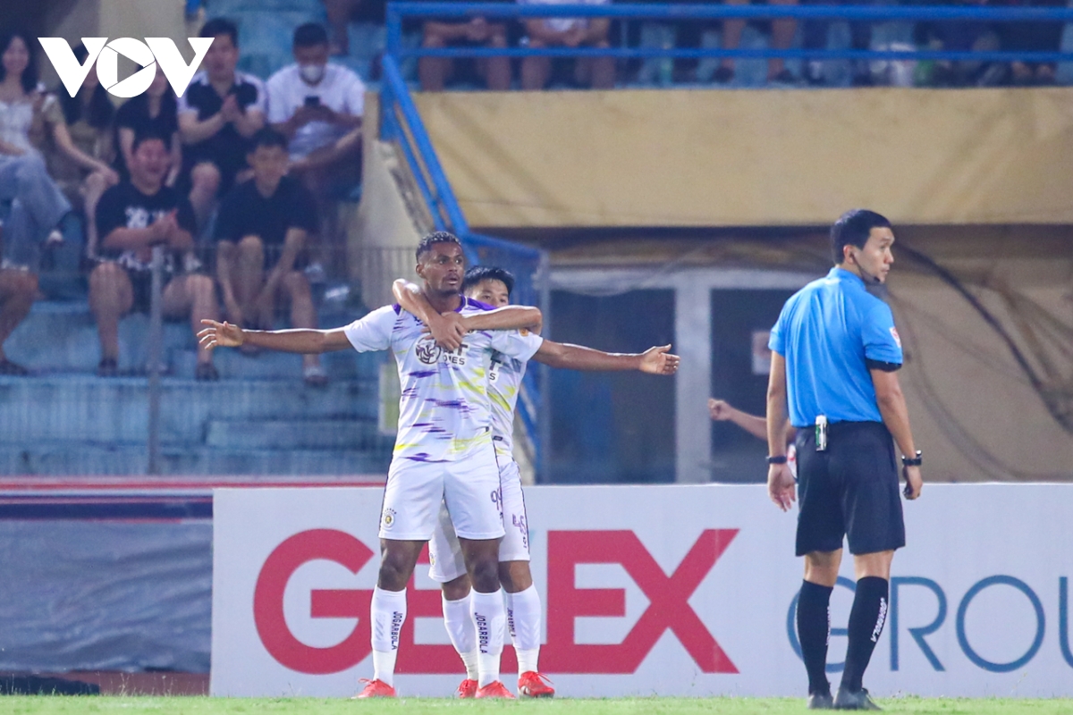 toàn cảnh cahn 0-2 hà nội fc tuấn hải toả sáng, níu giữ hy vọng mong manh hình ảnh 13 toan canh cahn 0-2 ha noi fc tuan hai toa sang, niu giu hy vong mong manh hinh anh 13