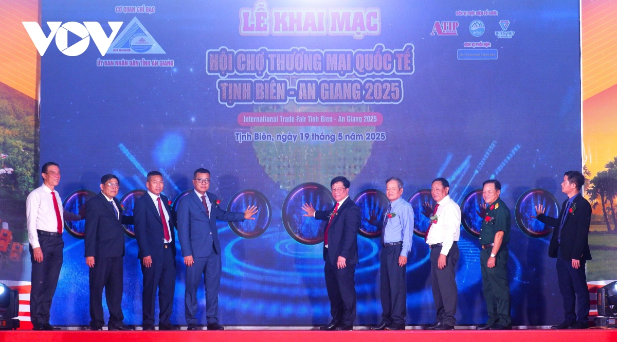 hoi cho thuong mai quoc te tinh bien-phat trien thi truong va hoi nhap quoc te hinh anh 1