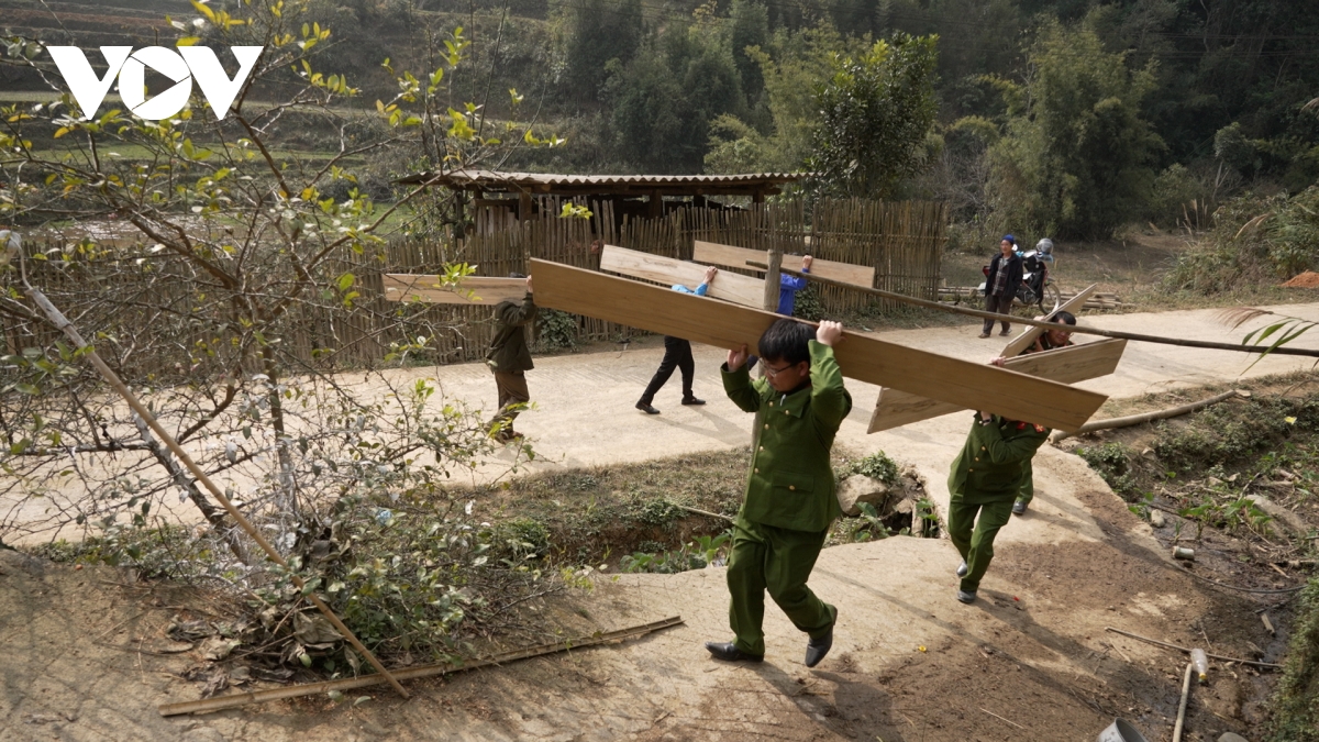 cao bang tang tien do xoa nha tam nho sang kien doi cong , giup ngay cong hinh anh 1
