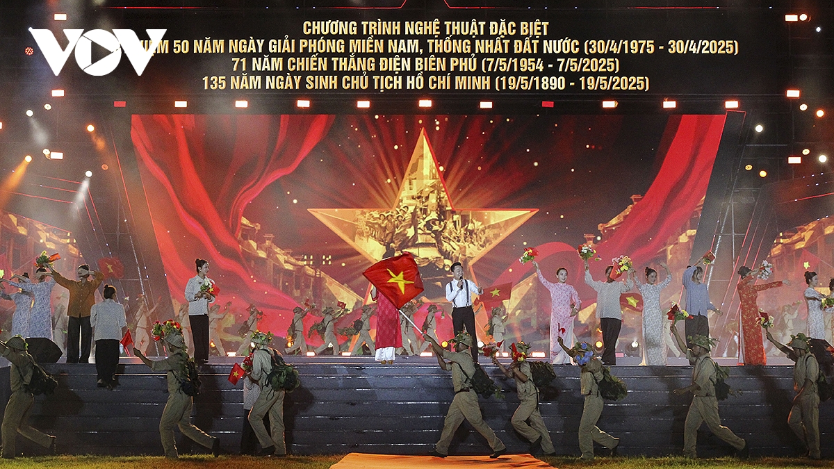 non song gam voc - mot dai vinh quang khuc trang ca tu Dien bien lich su hinh anh 6 non song gam voc - mot dai vinh quang khuc trang ca tu Dien bien lich su hinh anh 6
