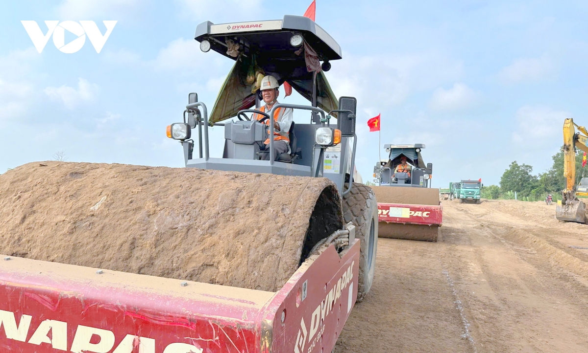bàn làm, không bàn lùi để Đbscl kết nối, lan toả hình ảnh 1 ban lam, khong ban lui de Dbscl ket noi, lan toa hinh anh 1