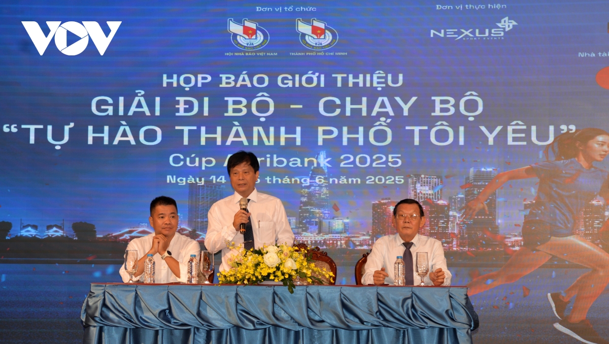 1.000 người làm báo tham gia giải chạy tự hào thành phố tôi yêu 2025 hình ảnh 1 1.000 nguoi lam bao tham gia giai chay tu hao thanh pho toi yeu 2025 hinh anh 1