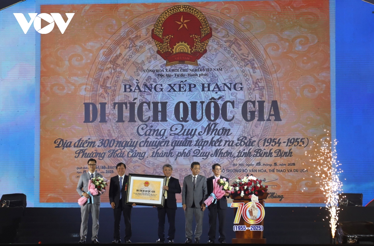 ky niem 70 nam hoan thanh viec chuyen quan tap ket ra mien bac hinh anh 3