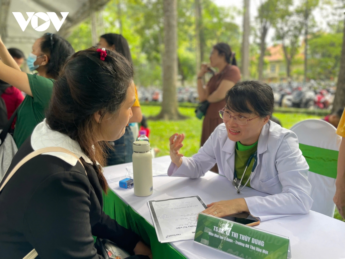 bộ y tế kêu gọi giới trẻ thay đổi nhỏ để giảm tình trạng thừa cân, béo phì hình ảnh 2 bo y te keu goi gioi tre thay doi nho de giam tinh trang thua can, beo phi hinh anh 2