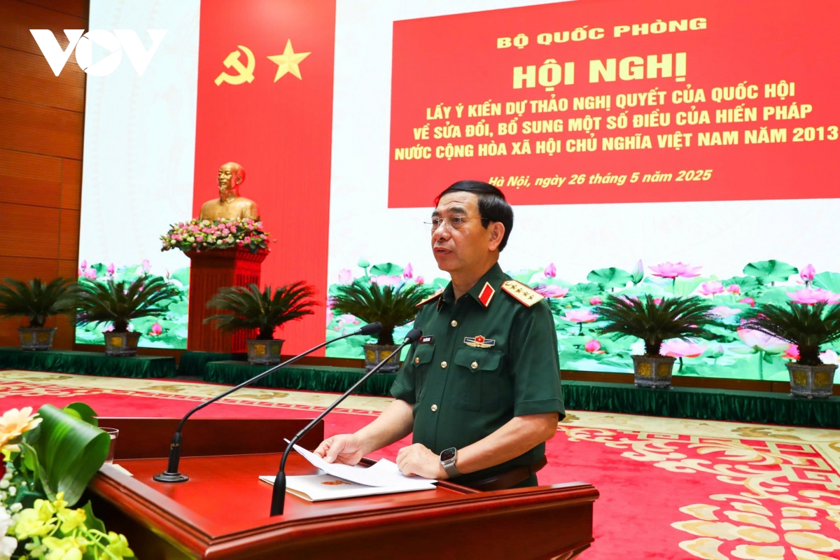 bộ quốc phòng lấy ý kiến về dự thảo nghị quyết sửa đổi, bổ sung hiến pháp năm 2013 hình ảnh 1 bo quoc phong lay y kien ve du thao nghi quyet sua doi, bo sung hien phap nam 2013 hinh anh 1