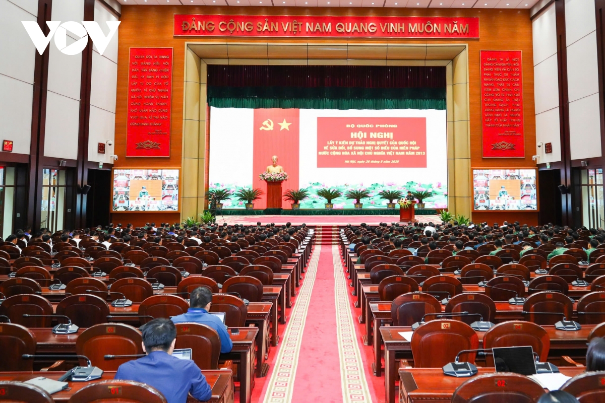 bộ quốc phòng lấy ý kiến về dự thảo nghị quyết sửa đổi, bổ sung hiến pháp năm 2013 hình ảnh 2 bo quoc phong lay y kien ve du thao nghi quyet sua doi, bo sung hien phap nam 2013 hinh anh 2