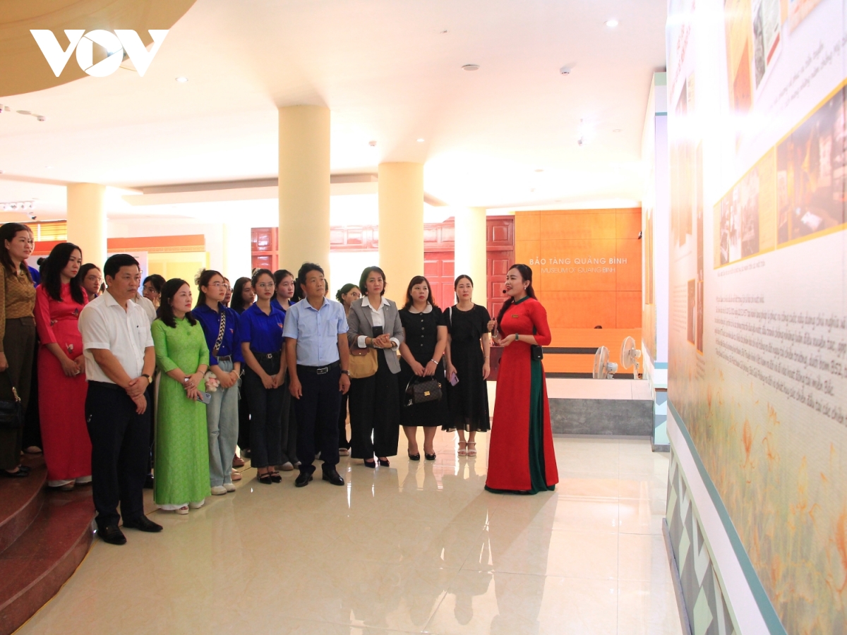 triển lãm báo chí cách mạng việt nam - một thế kỷ xung trận hình ảnh 1 trien lam bao chi cach mang viet nam - mot the ky xung tran hinh anh 1