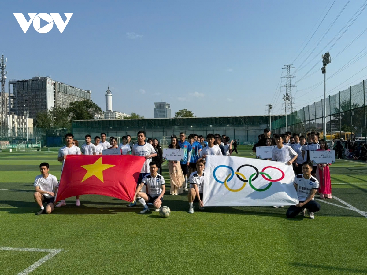 giải bóng đá tứ hùng của lưu học sinh việt nam tại bắc kinh, trung quốc hình ảnh 1 giai bong da tu hung cua luu hoc sinh viet nam tai bac kinh, trung quoc hinh anh 1