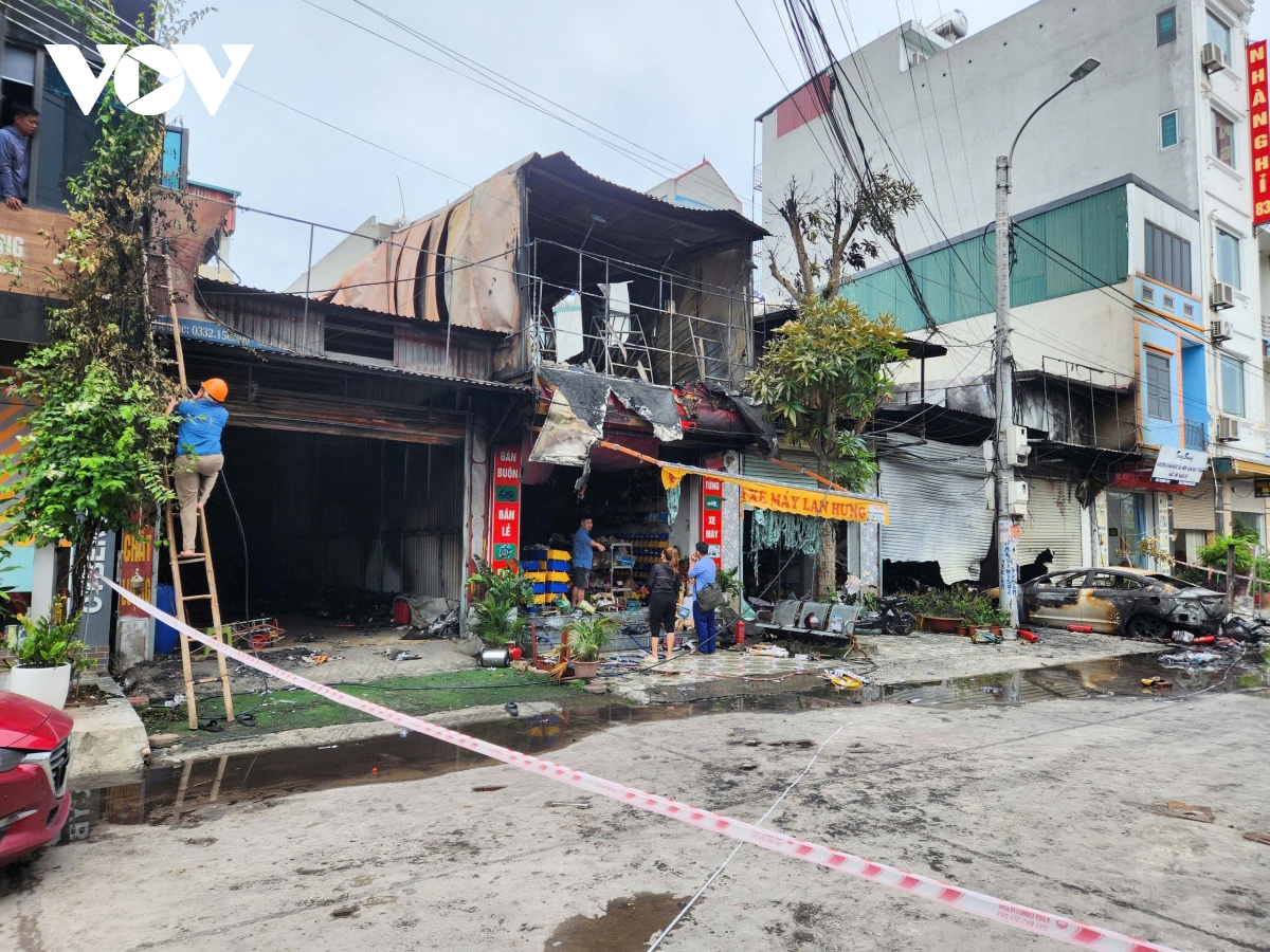 kẻ phóng hỏa cửa hàng phụ tùng xe máy ở bắc giang từng là bạn hàng hình ảnh 4 ke phong hoa cua hang phu tung xe may o bac giang tung la ban hang hinh anh 4